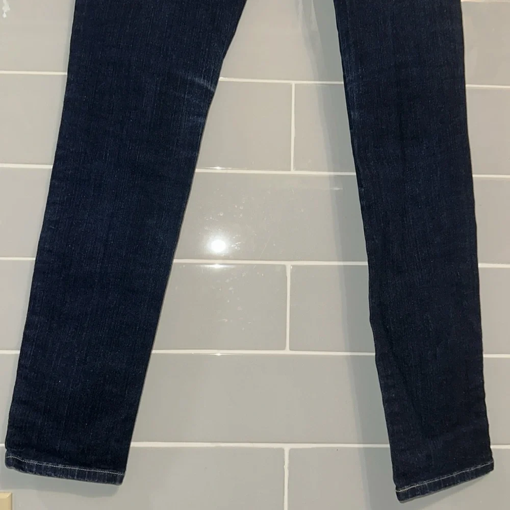 Levi’s High Rise Demi Curve Jeans - Picture 12 of 17